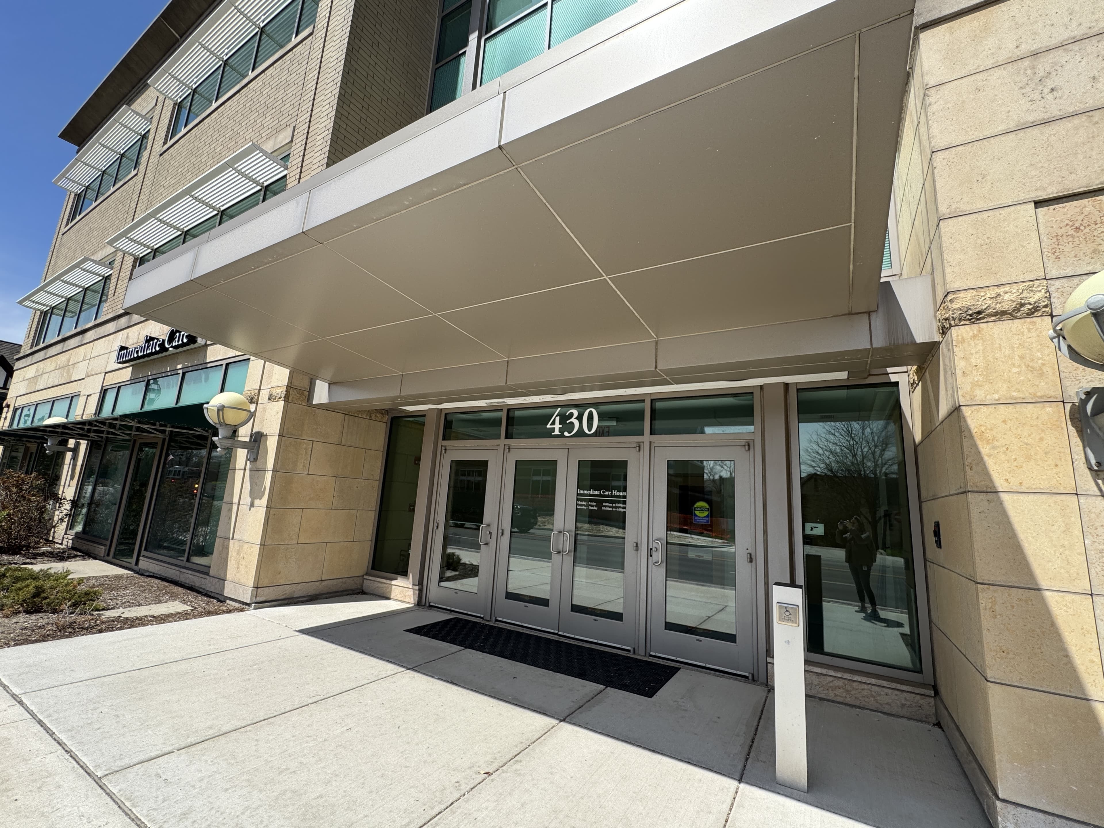 430 Pennsylvania Ave., Glen Ellyn, IL 60137