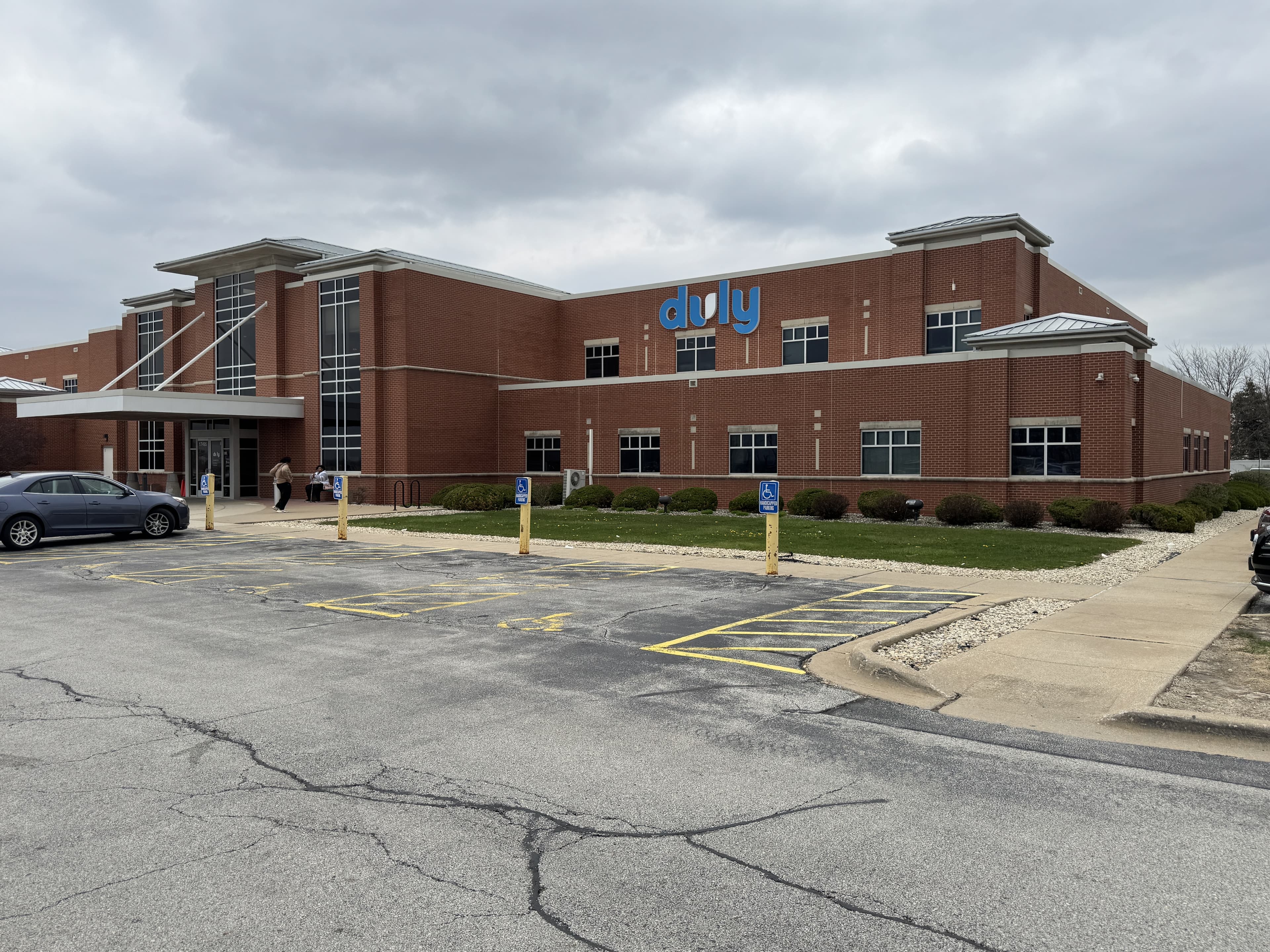 17495 S. La Grange Rd., Tinley Park, IL 60487