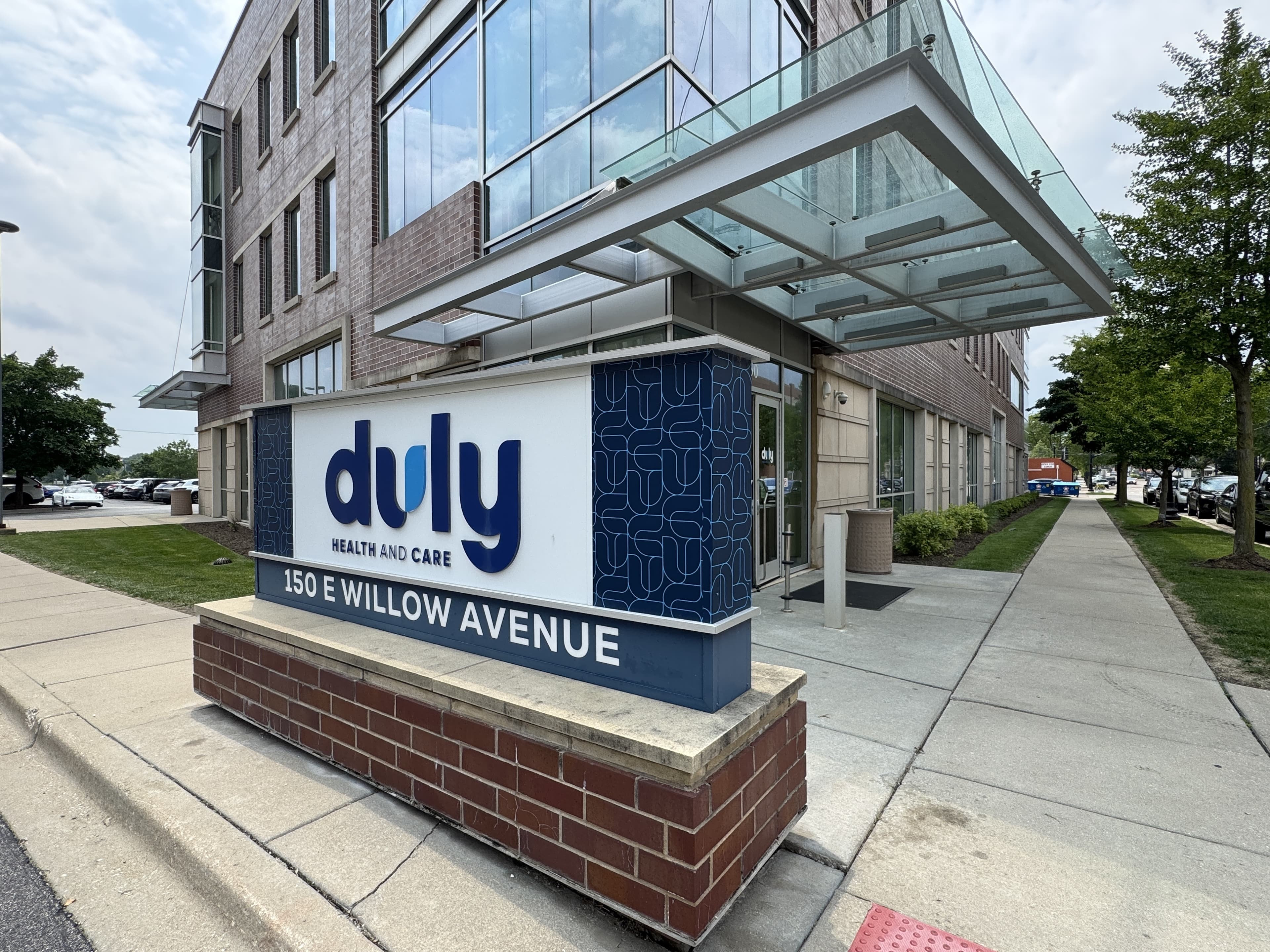 150 E. Willow Ave., Wheaton, IL 60187