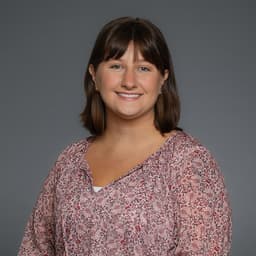 Headshot of Gabriella Danta, PTA