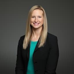 Headshot of Lauren Edwards, PTA, COPTA