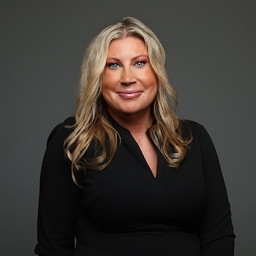 Brooke A Glisson, Cosmetic Coordinator