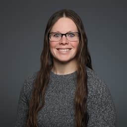 Headshot of Lindsay Hoffman, OT