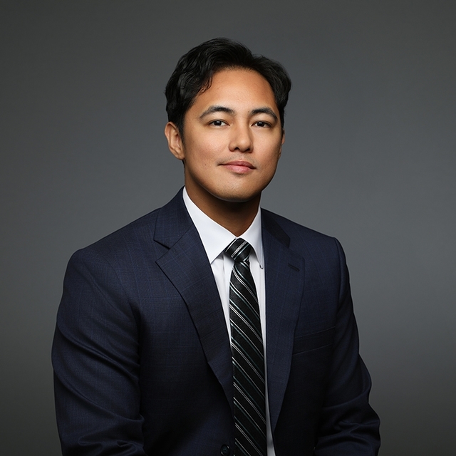 Maverick Mangosing, MD