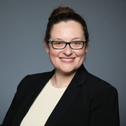 Headshot of Susan Pyatetsky, MD