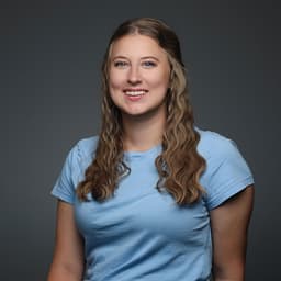 Headshot of Alexis Zeznanski, PTA