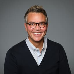 Headshot of John (Jay) Maxwell, MPT, MSOM, L.Ac., CMTPT