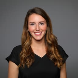 Headshot of Alyssa Micek, PA-C