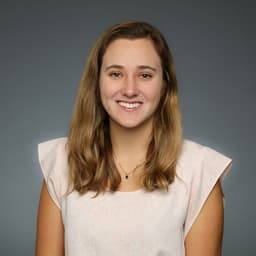 Headshot of Lindsey Santillo, PA-C